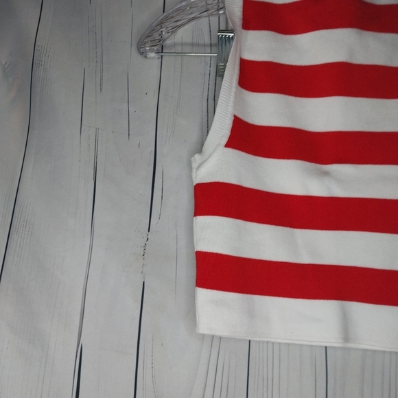 Zara Red and White Sleeveless Striped Top - Picture 7 of 7